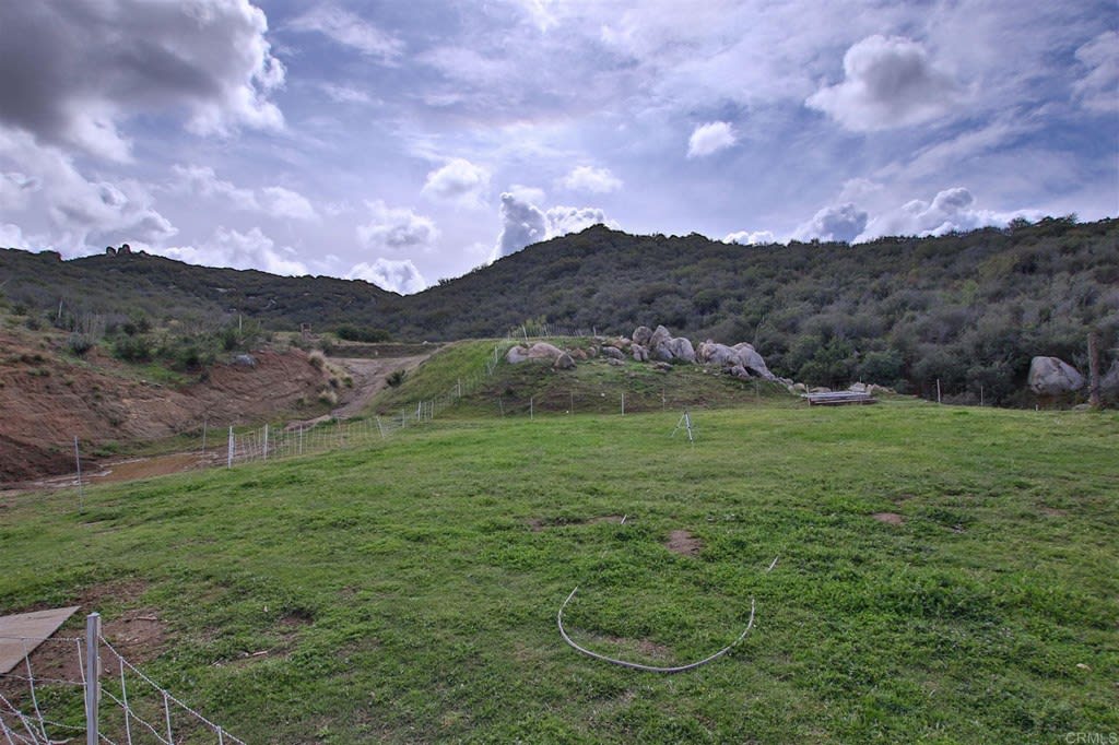 415 Peutz Valley Rd