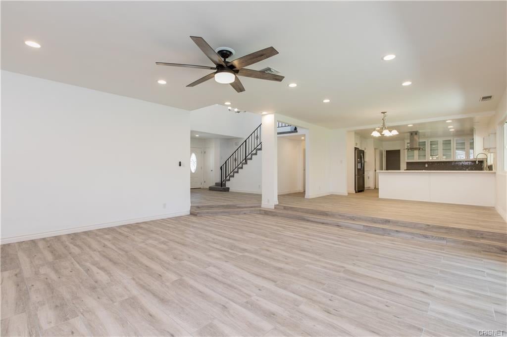 16834 Klee St Northridge, CA