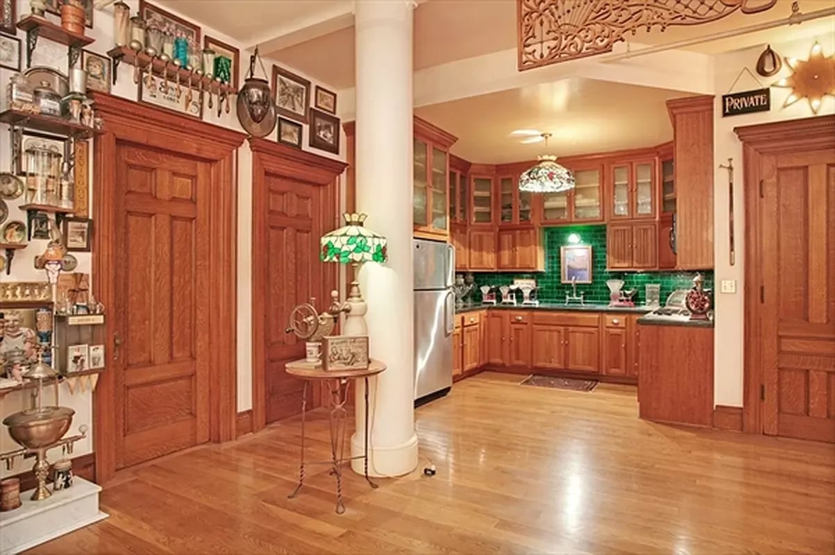 31 W 31st St., #4
