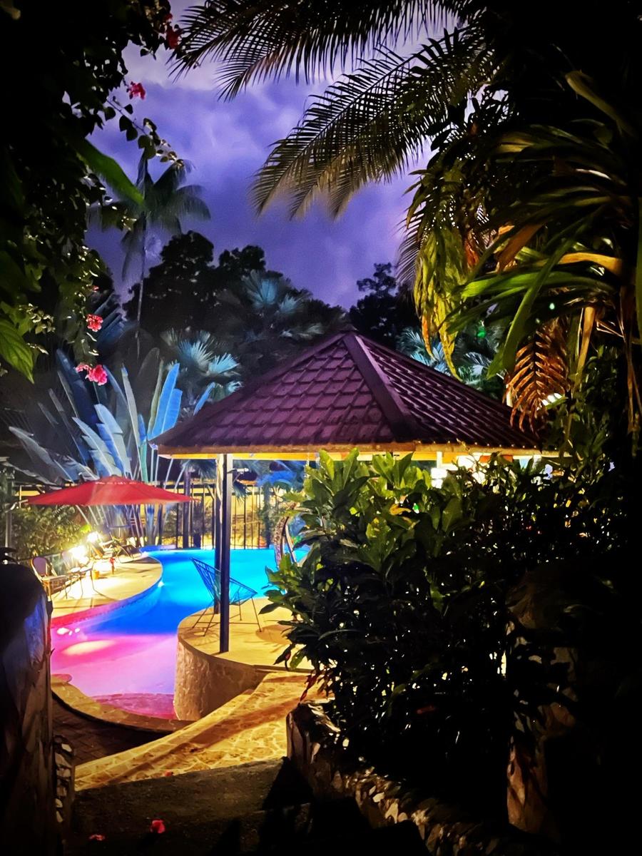 Riverside Boutique Hotel Retreat, Ojochal, Puntarenas