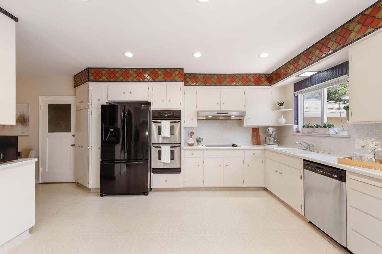 429 W Ellsworth Ct
