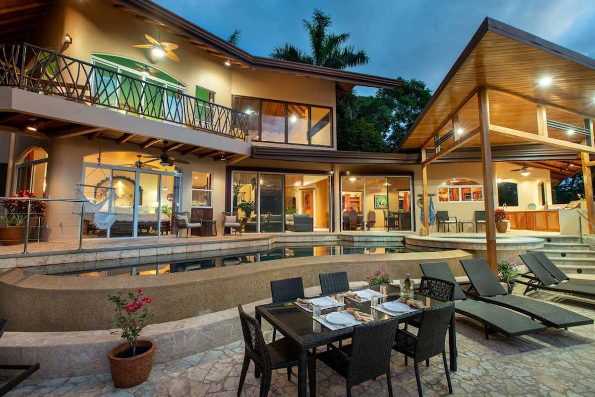 VILLA TUCAN TANGO: TROPICAL LUXURY HOME IN GATED COMMUNITY ABOVE DOMINICALITO