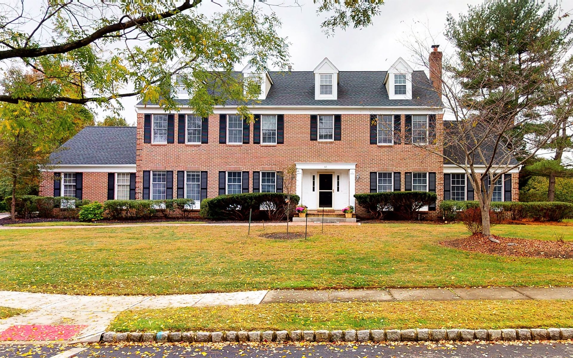 41 MILLBROOK DR