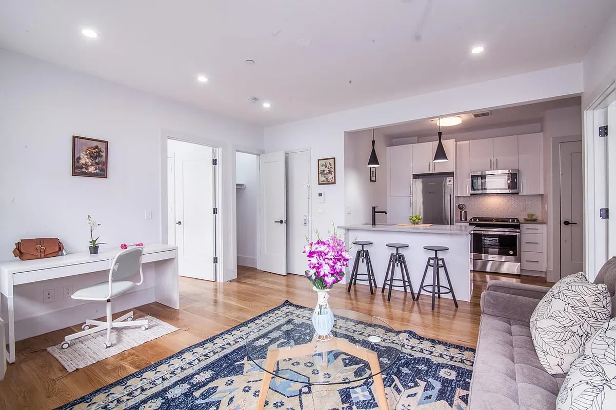 410 Nostrand Ave, #4R