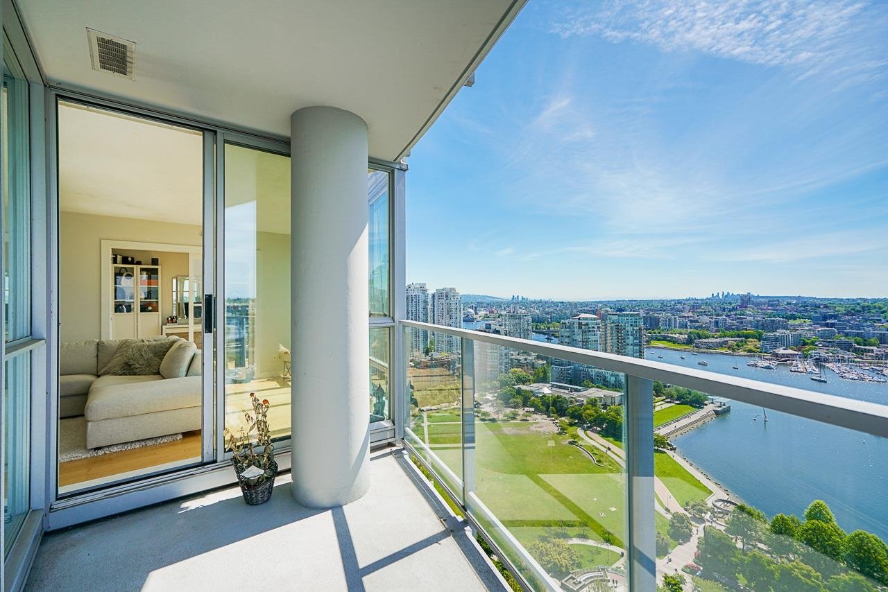 3001-1408 Strathmore Mews
