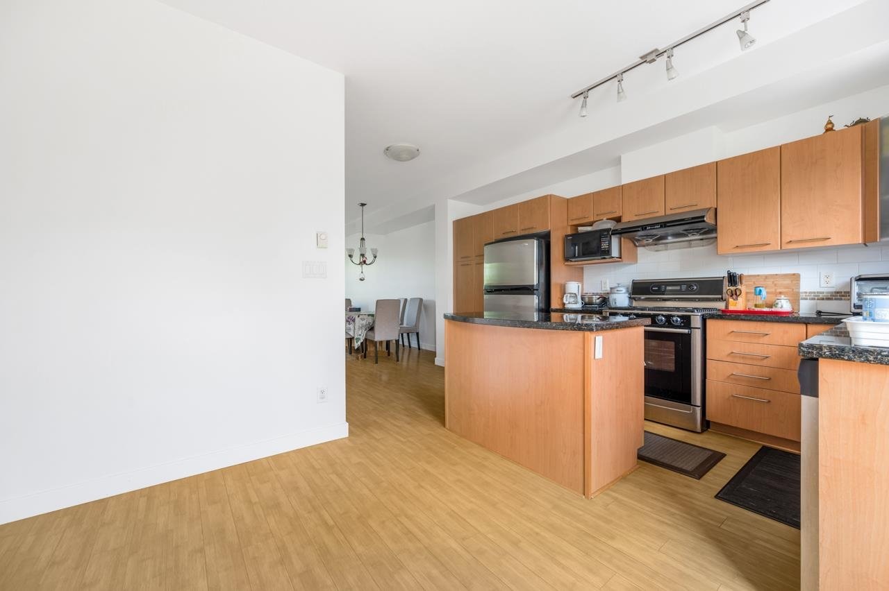 23-5988 Lancing Rd