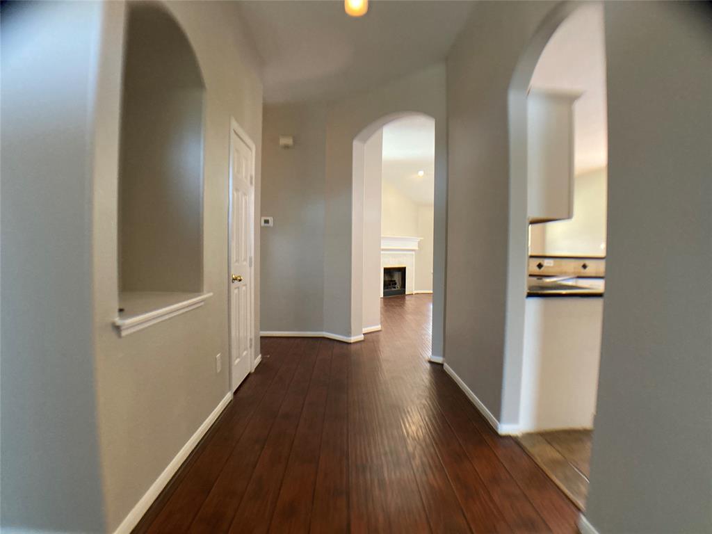 14315 Fenton Ln