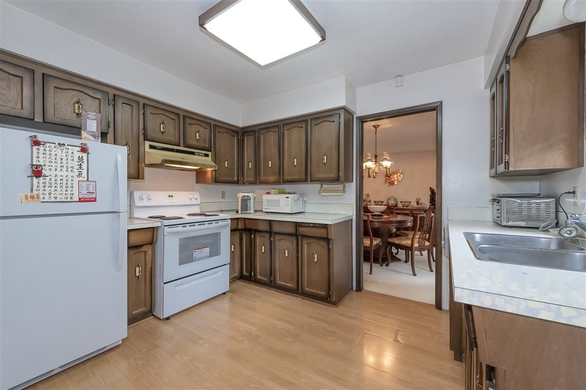10800 Rosetti Ct