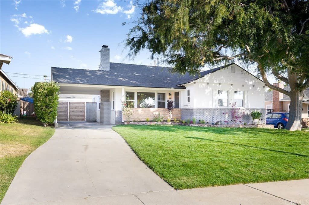 430 University Ave