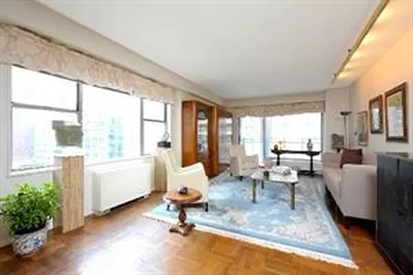 303 East 57th Street Unit: 7B
