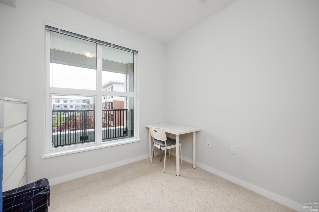 319-9551 Alexandra Rd