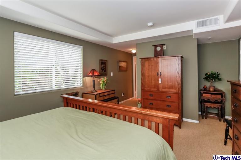 335 S Sierra Madre Blvd, #104