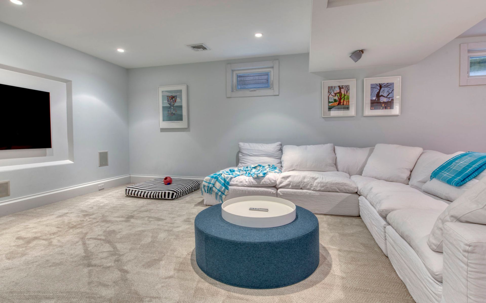 12 Bay View Ave
