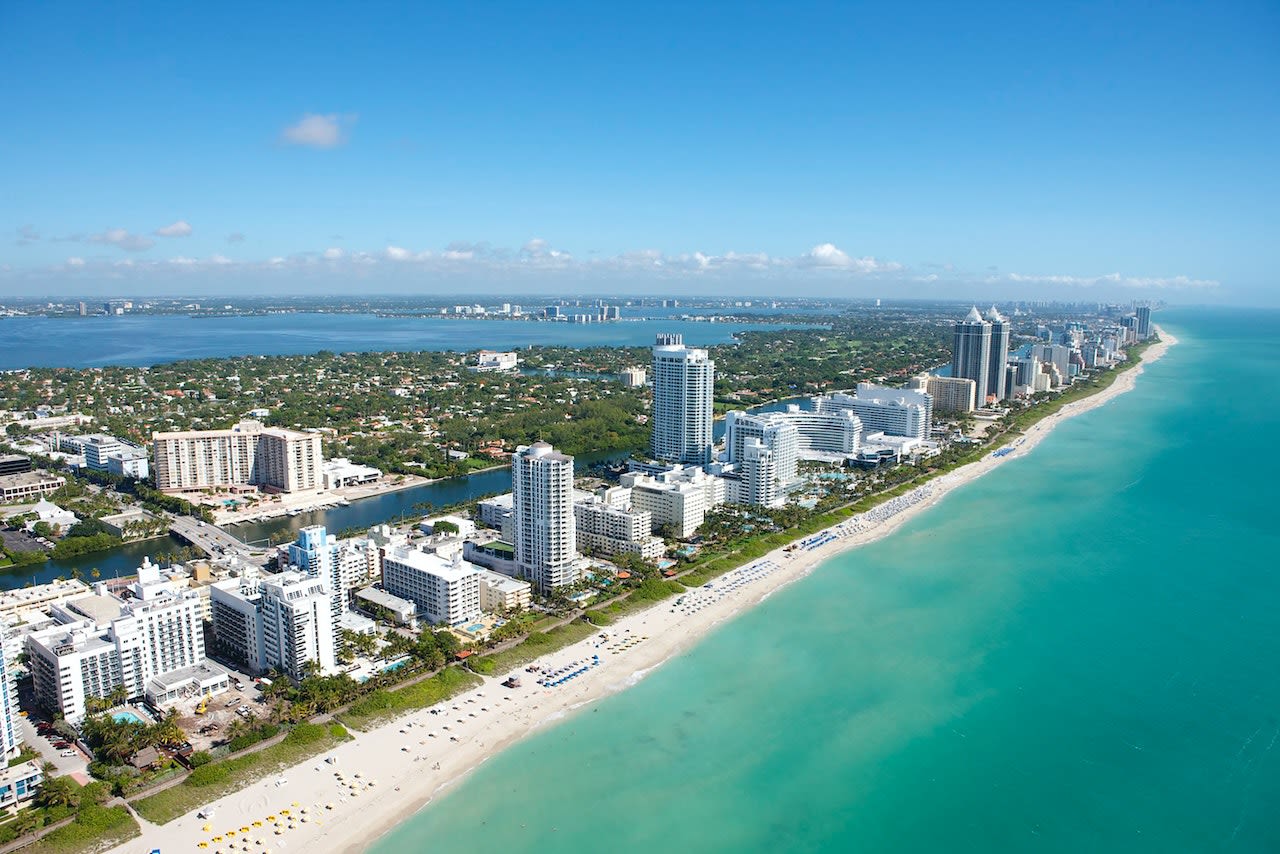 Waterfront Wonderlands: Experience The Magic of Luxury Living in Miami’s Coastal Estates 