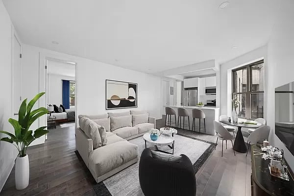 640 Ditmas Avenue Unit: 25