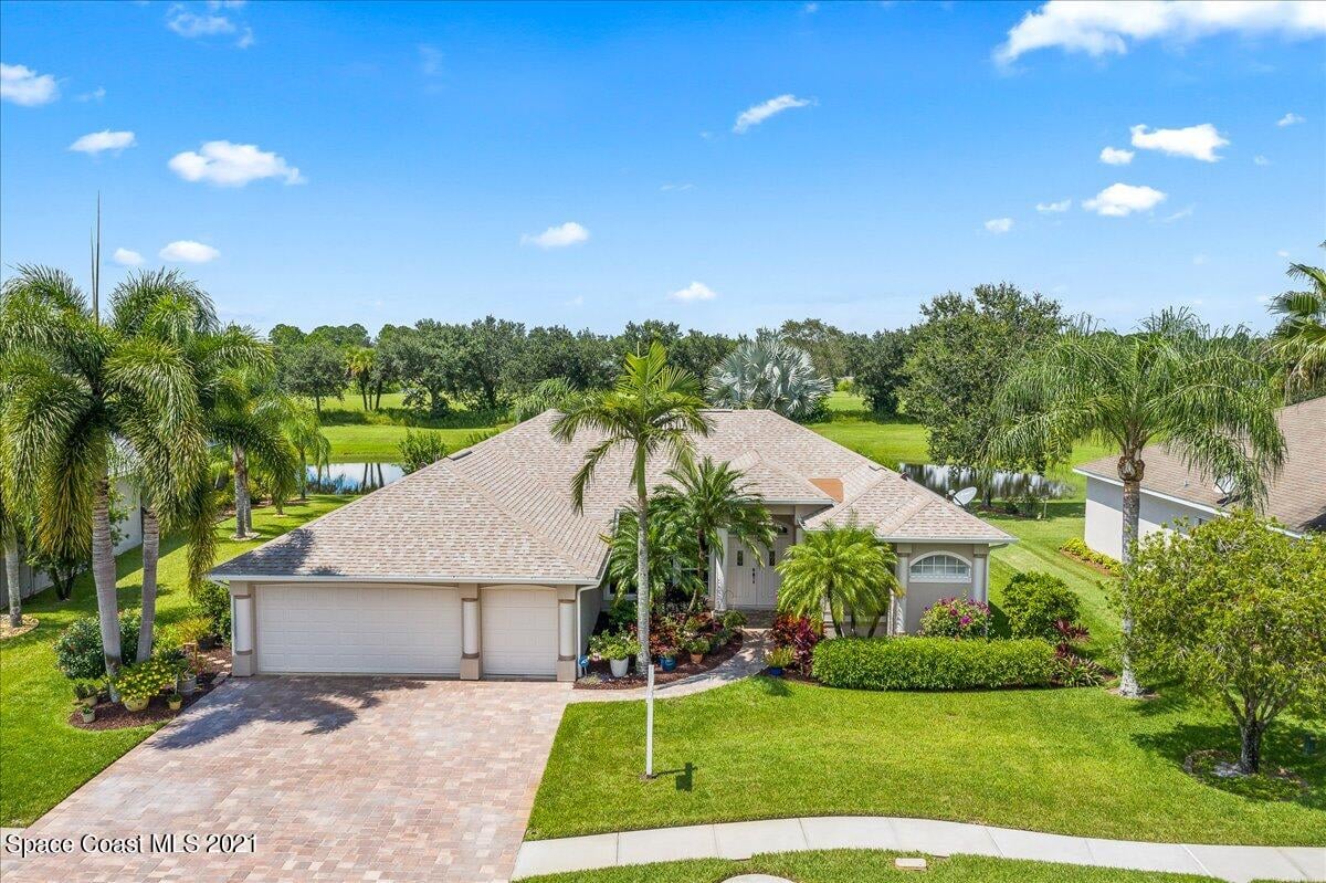 1884 Windbrook Dr SE