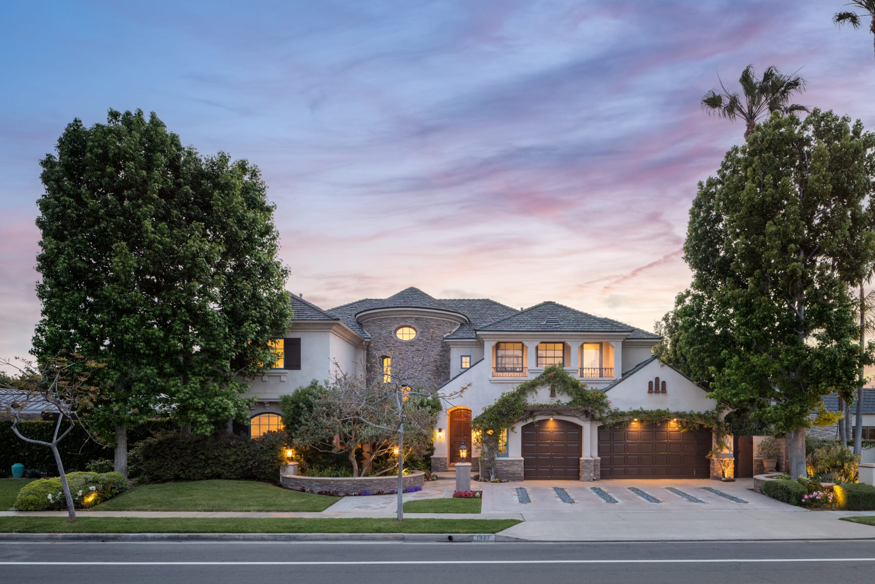 1927 Santiago Drive