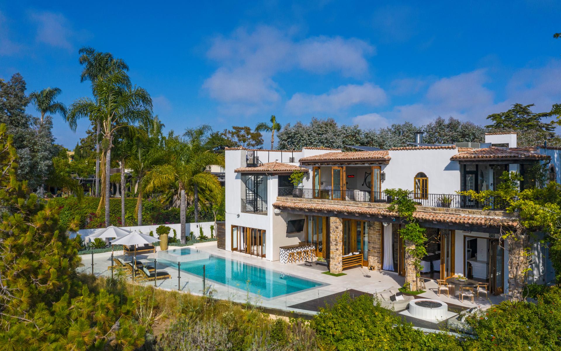 645 Adelaide Dr