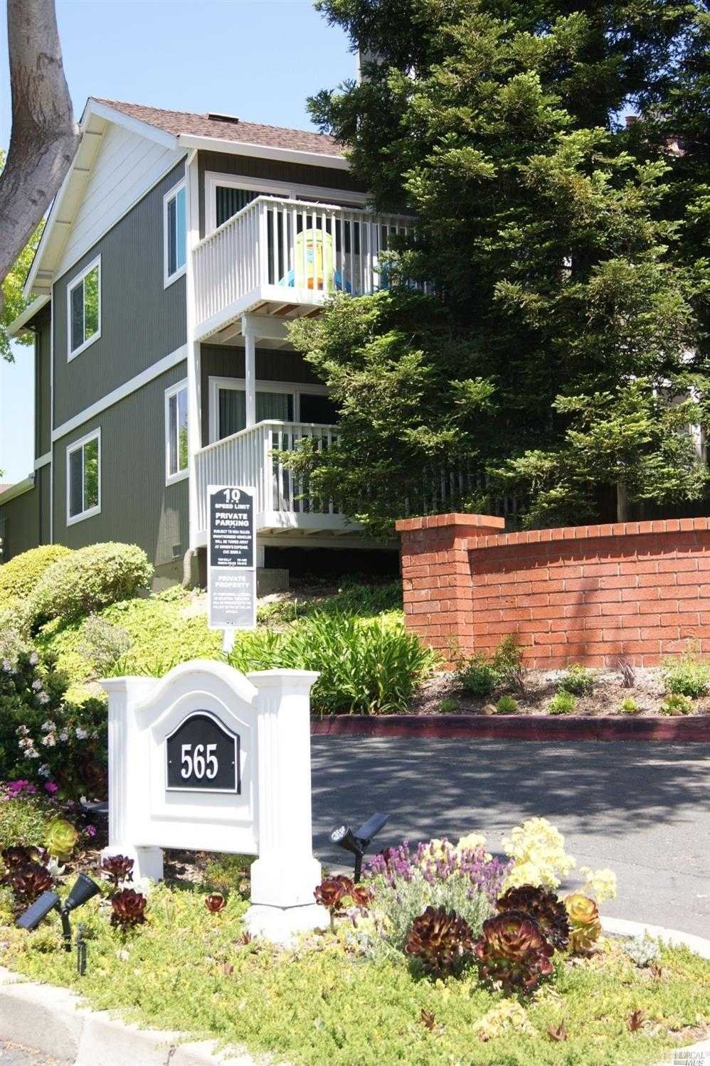 565 Lori Dr Apt 14