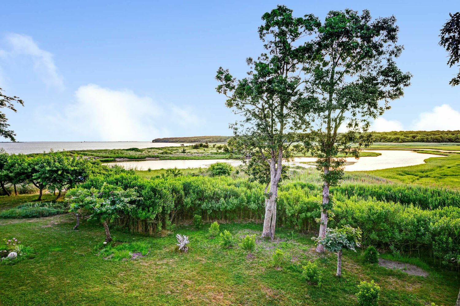 Village Dream Escape with 180 Degree Views