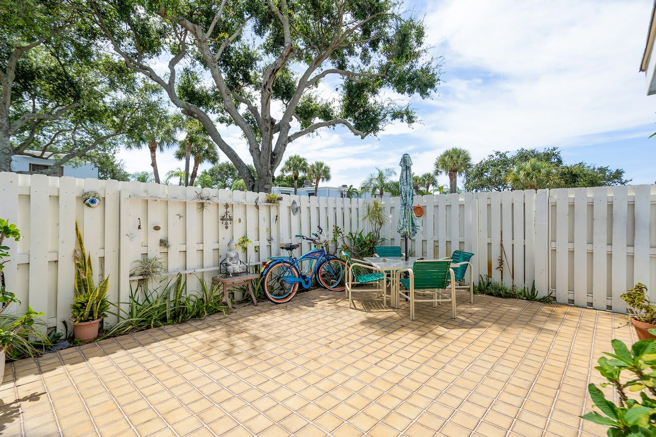 1010 NE 8th Ave #39, Delray Beach FL 33483