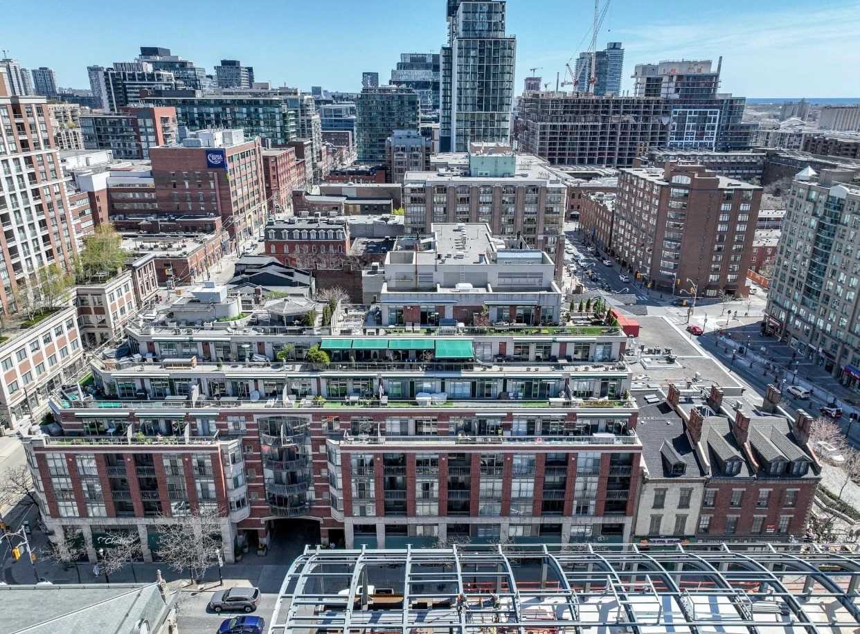 39 Jarvis St #806