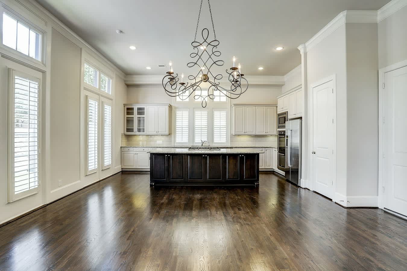 901 Queen Annes Rd