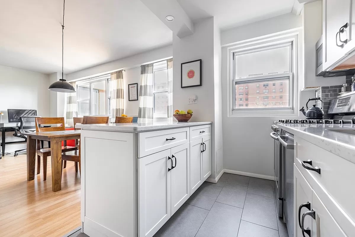 191 Willoughby St #8C