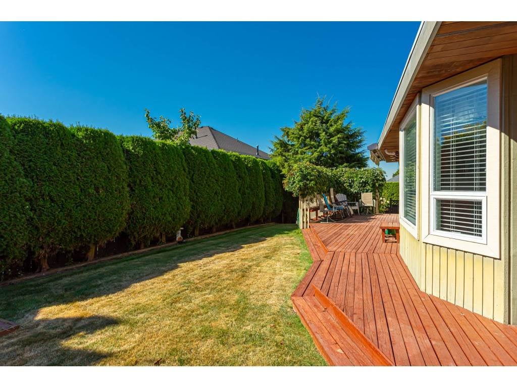 8168 154 St