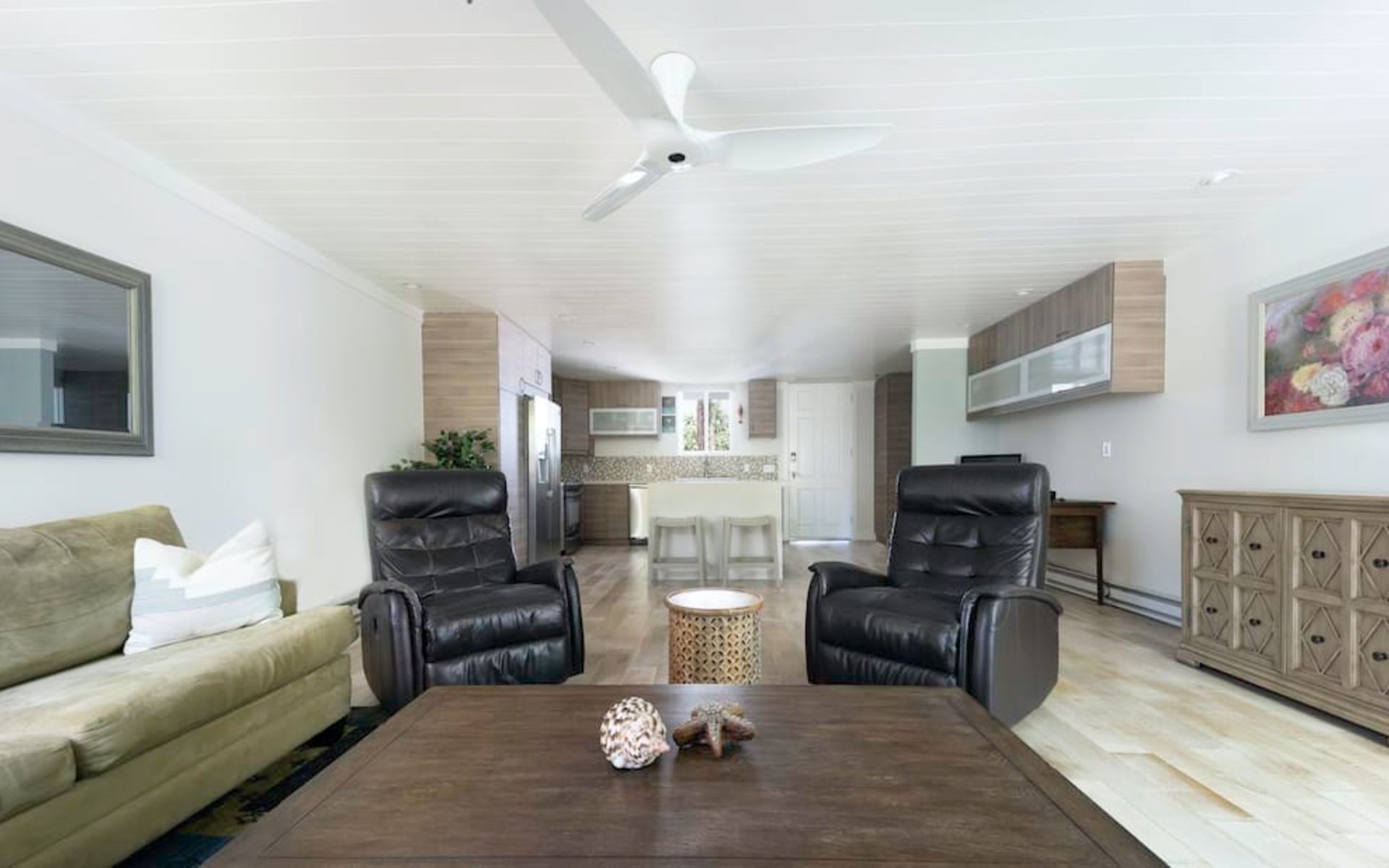 717 Avocado Ave