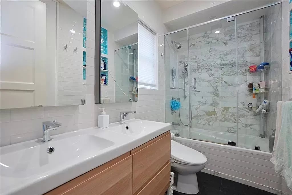 457 Beach 145th St