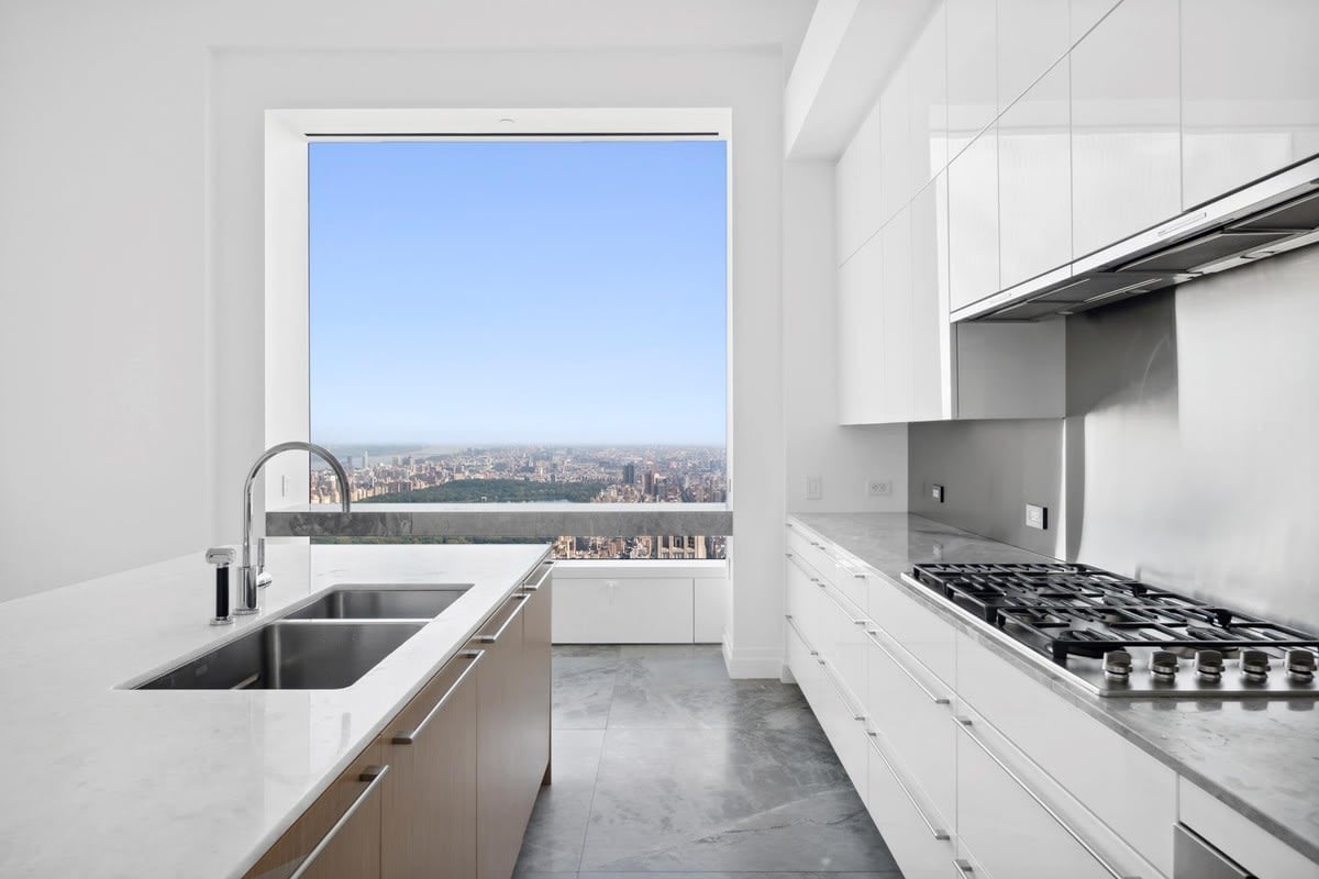 432 Park Ave #68B