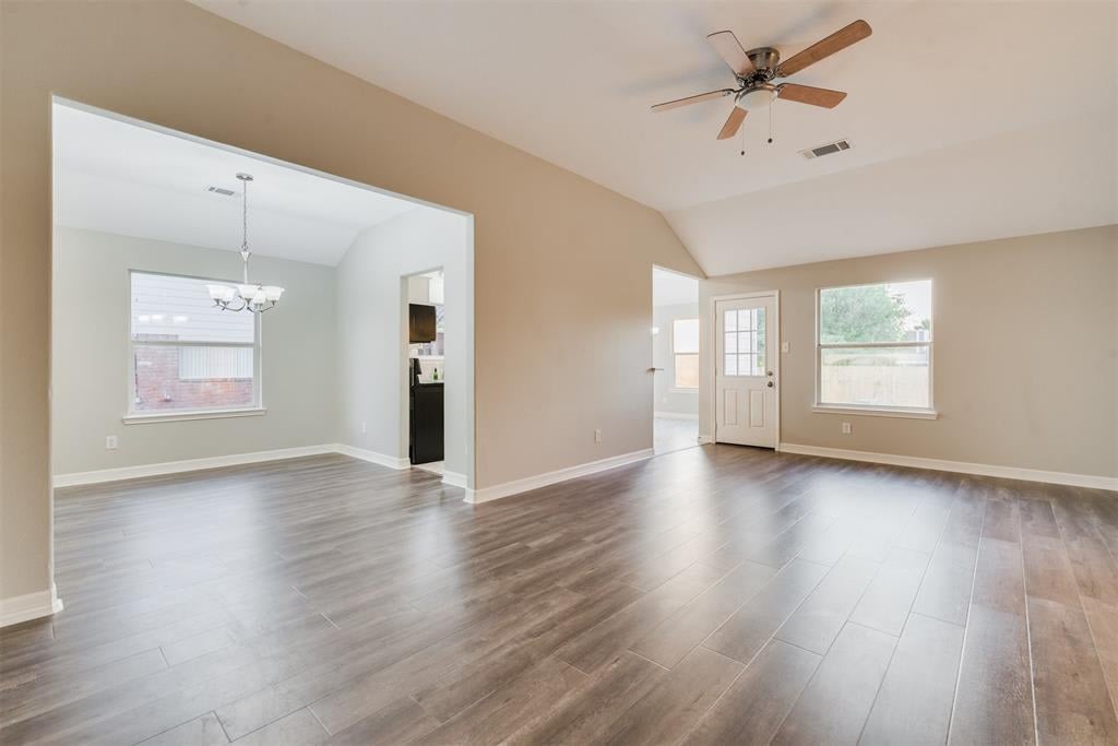 13454 Lake Breeze Ln