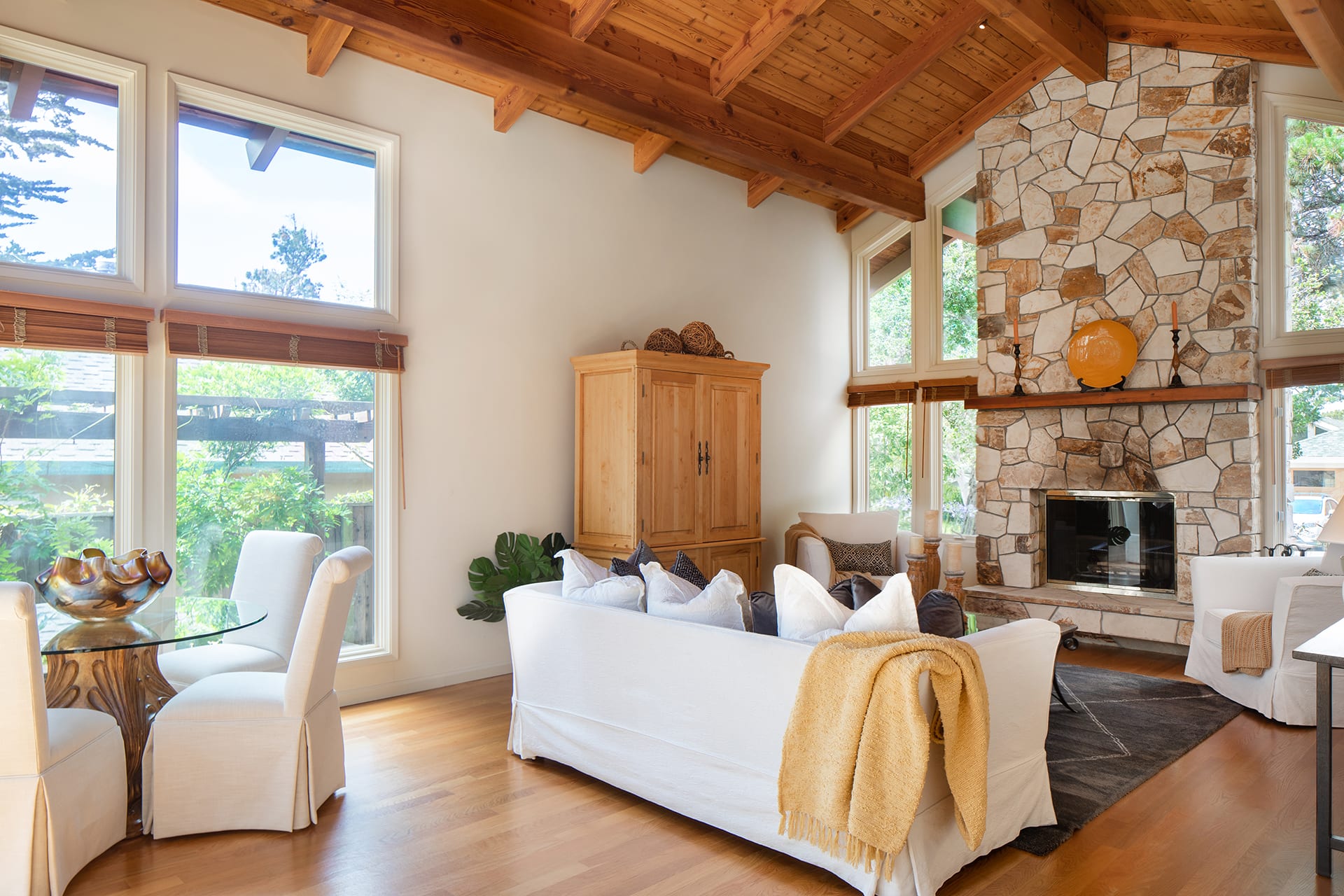 Downtown Carmel Living- San Carlos 4 SE of 12th