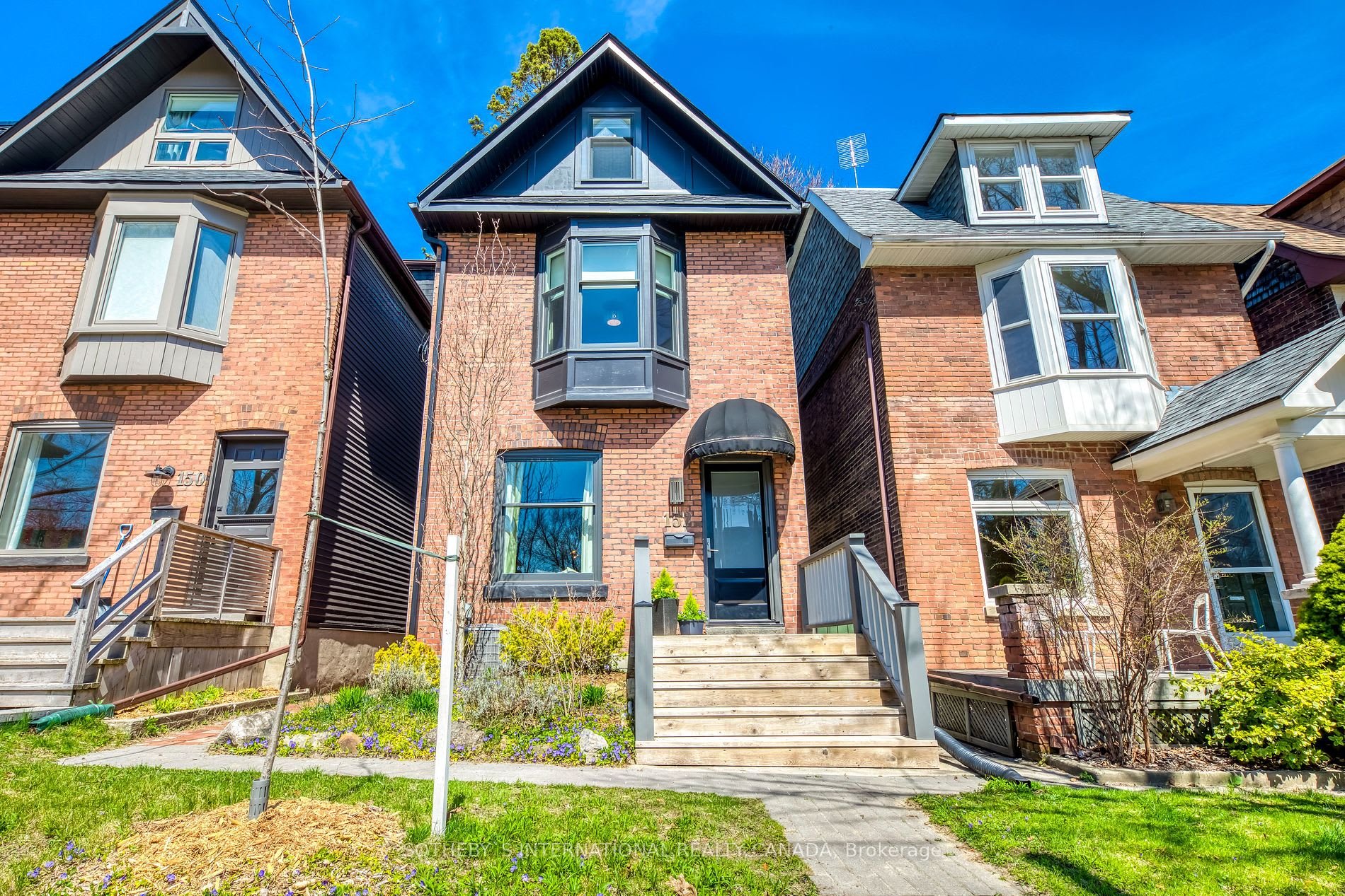 152 Riverdale Ave