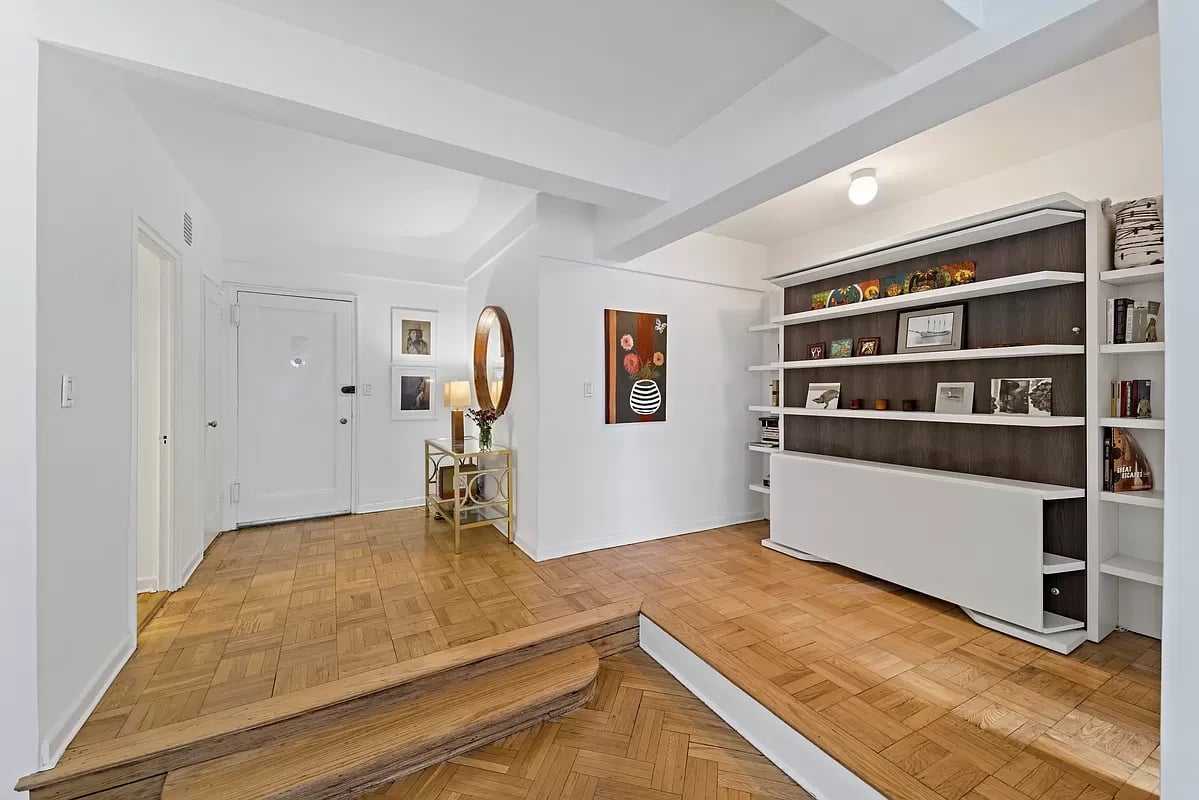 333 West 57th St #8A