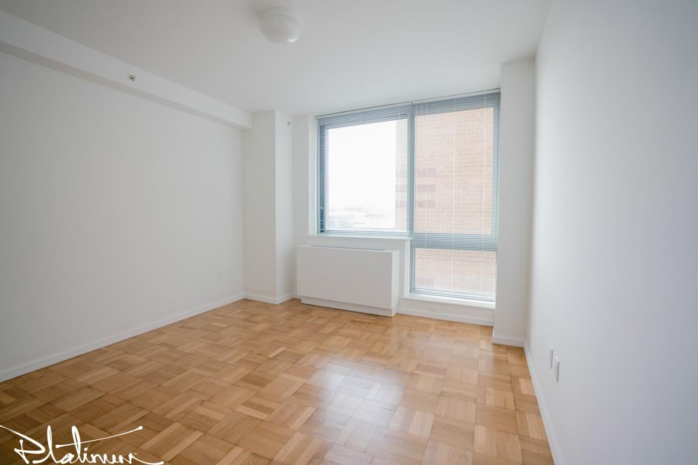 505 West 37th Street, Apt 6J