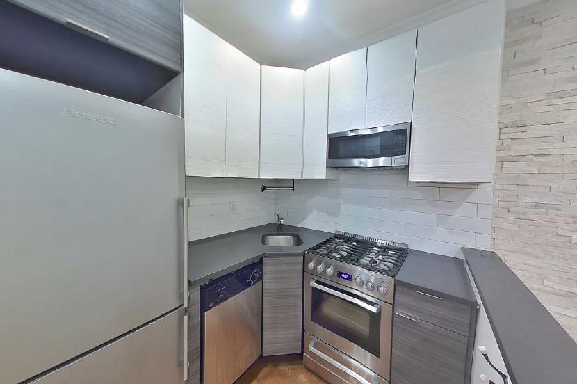 45 Carmine Street, Apt 1-A