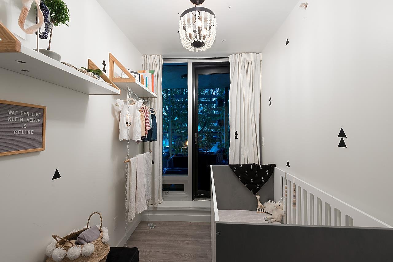 202-1003 Burnaby St