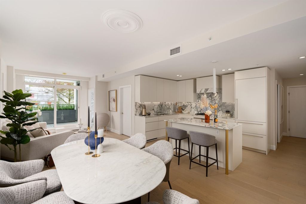 3668 W 10th Avenue 202, Vancouver