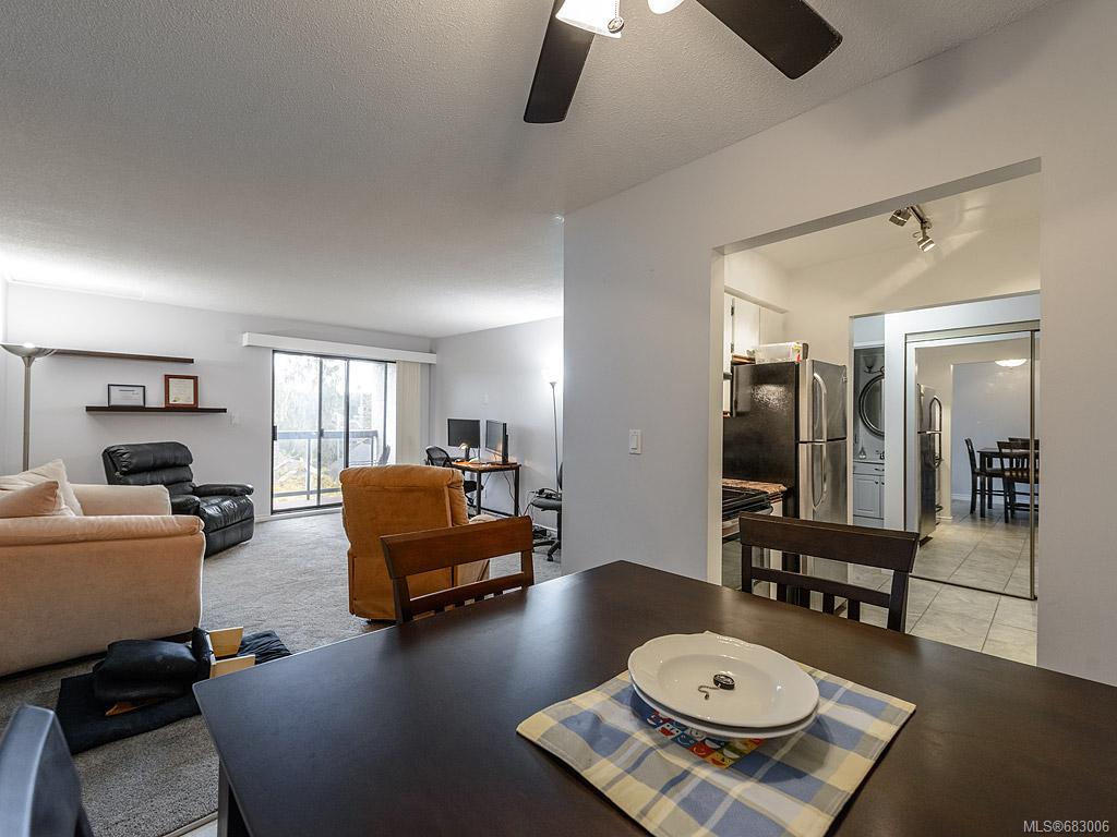 406-2757 Quadra St