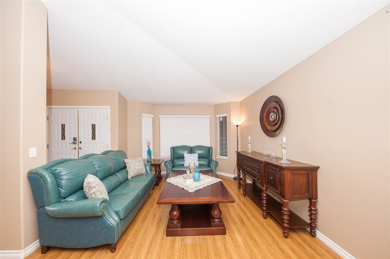 3329 Rosalie Ct