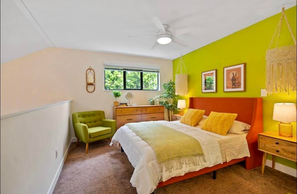 303-2458 York Ave Ave