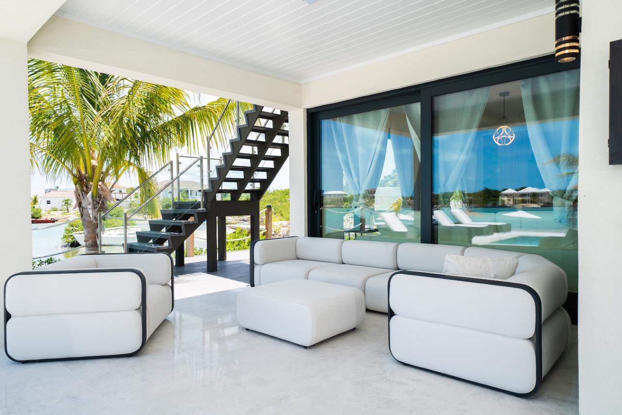Horizon Beachfront Villa
