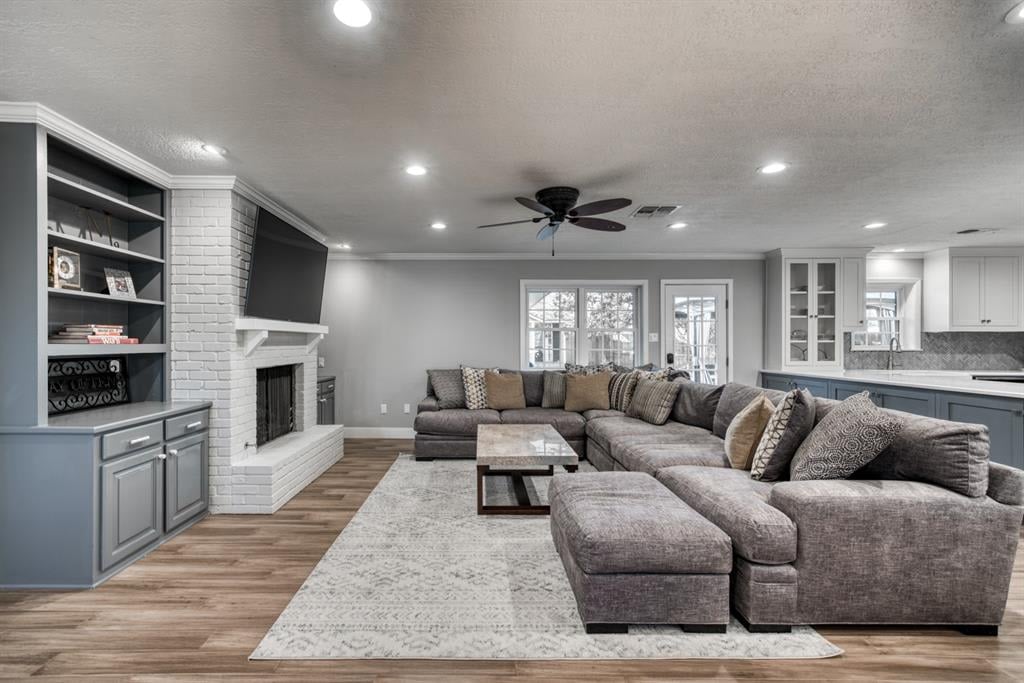 700 Pecan St Brenham, Tx 77833