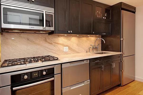 333 Rector Place, Apt 1211