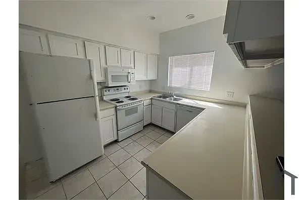 5689  E Lake Mead Blvd Apt 2