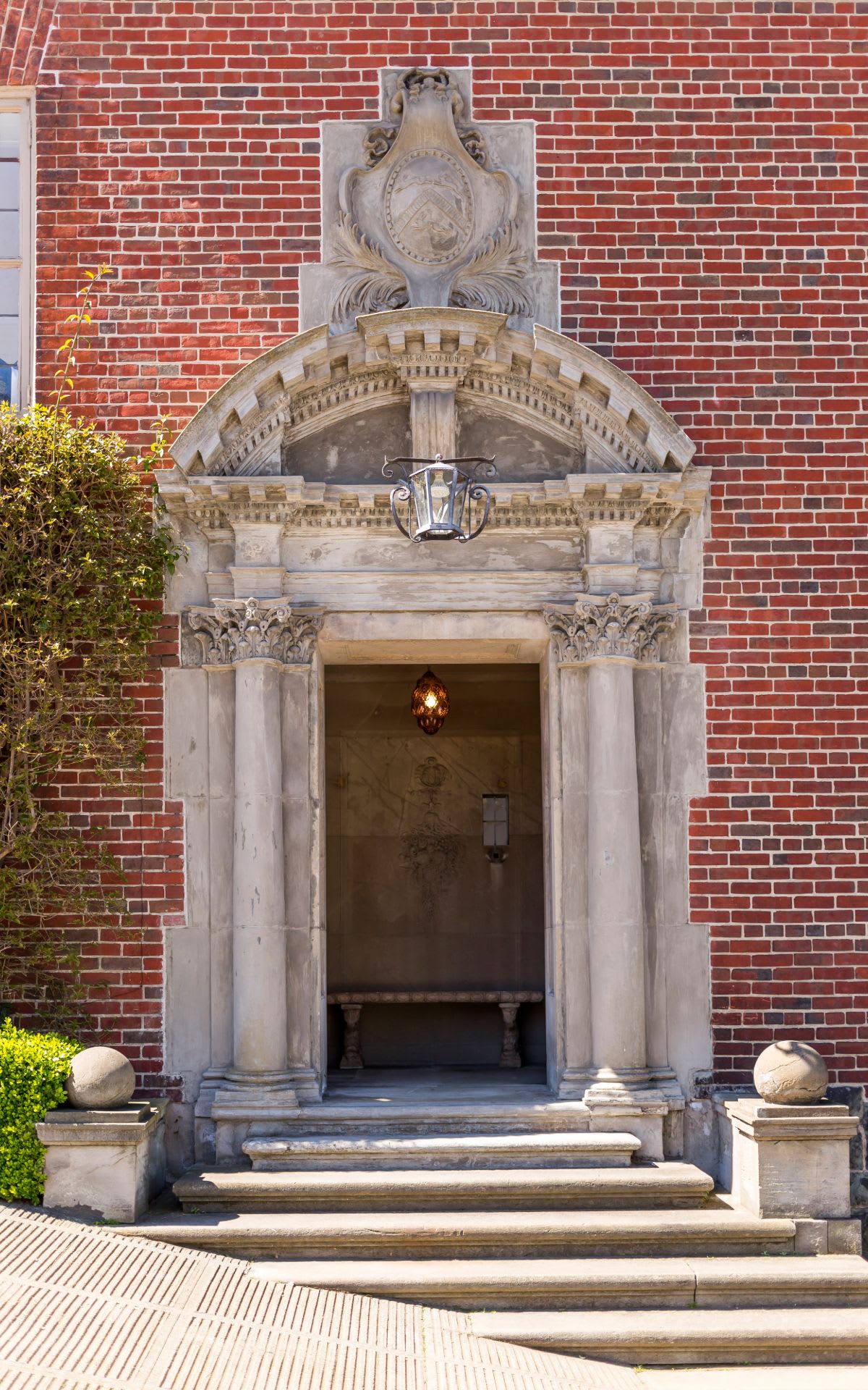 Legendary Pacific Heights Residence