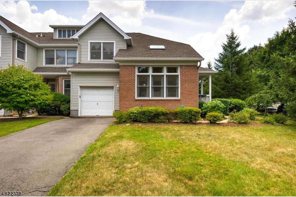 8 Flemming Dr 