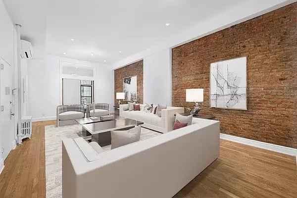 53 Saint Mark's Place Unit: 2